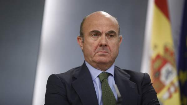 Luis de Guindos tras el Consejo de Ministros Luis de Guindos tras el Consejo de Ministros