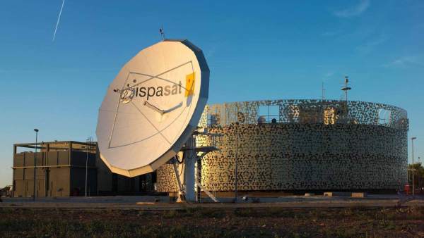 Antena de Hispasat. Antena de Hispasat.