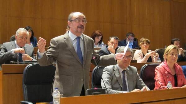 El presidente de Aragón, Javier Lambán, en el Pleno. El presidente de Aragón, Javier Lambán, en el Pleno.
