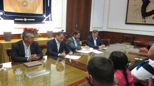 Firma del convenio Firma del convenio