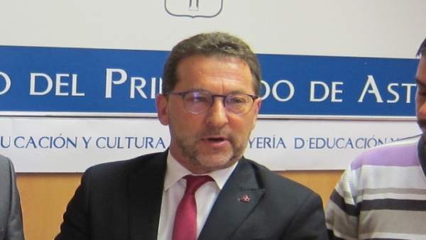 El consejero de Educación y Cultura, Genaro Alonso El consejero de Educación y Cultura, Genaro Alonso