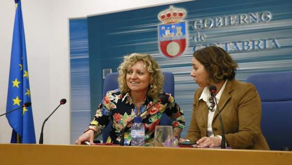 Eva Díaz Tezanos en rueda de prensa Eva Díaz Tezanos en rueda de prensa