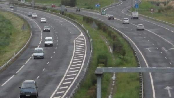 Autovía, Tráfico En Cantabria, Coches. Circulación Autovía, Tráfico En Cantabria, Coches. Circulación