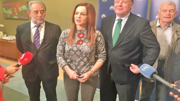 Valladolid.- Clemente atiende a los medios después de la reunión Valladolid.- Clemente atiende a los medios después de la reunión