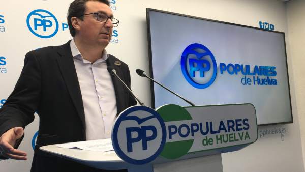 Manuel Andrés González. Manuel Andrés González.