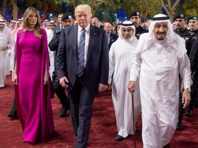 Donald Trump y su mujer, Melania, visitando Arabia Saudí.