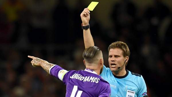 Tarjeta amarilla para Ramos Tarjeta amarilla para Ramos