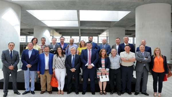 Nota De Prensa Y Fotografía: Cajagranada Fundación Y Bmn Impulsan A 9 Grupos De Nota De Prensa Y Fotografía: Cajagranada Fundación Y Bmn Impulsan A 9 Grupos De