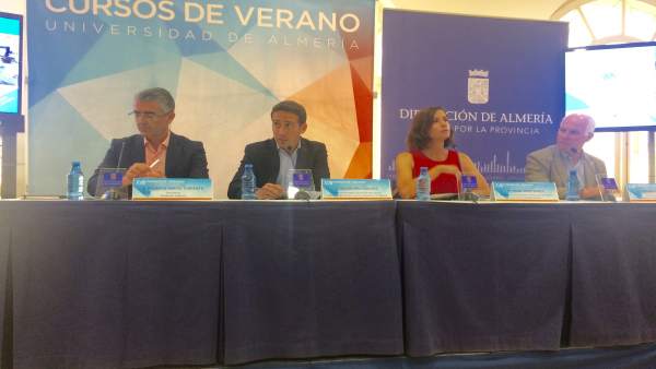 La UAL oferta un curso de verano para debatir sobre el agua en la provincia. La UAL oferta un curso de verano para debatir sobre el agua en la provincia.
