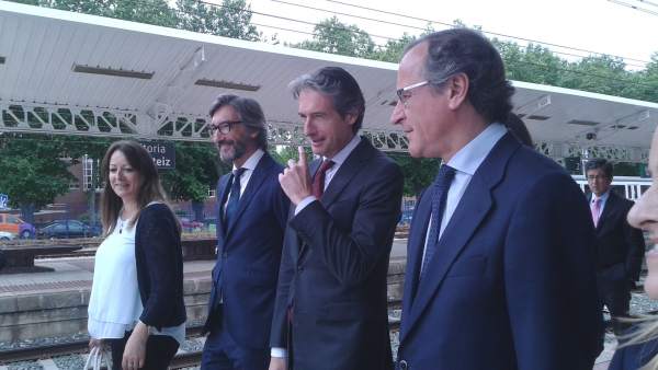 El ministro de Fomento, Iñigo De la Serna EN VITORIA El ministro de Fomento, Iñigo De la Serna EN VITORIA