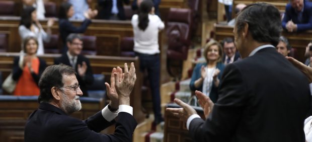 Rechazada al moción de censura