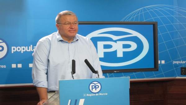 Francisco Bernabé, En La Rueda De Prensa Francisco Bernabé, En La Rueda De Prensa