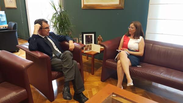 Imagen del encuentro entre Susana Hernández y José Ballesta Imagen del encuentro entre Susana Hernández y José Ballesta