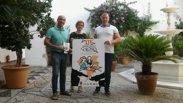 Ruz y Granados (dcha.) presentan el XIV Mercado Colono Ruz y Granados (dcha.) presentan el XIV Mercado Colono