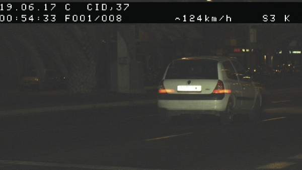 Vehículo interceptado por Policía Vehículo interceptado por Policía