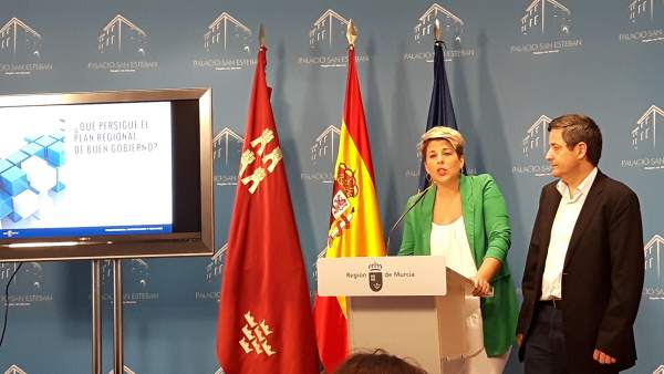 La portavoz del Gobierno regional, durante la presentación de la encuesta La portavoz del Gobierno regional, durante la presentación de la encuesta