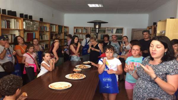 Las Rutas 'Salud en Familia' han visitado empresas agroalimentarias almerienses. Las Rutas 'Salud en Familia' han visitado empresas agroalimentarias almerienses.