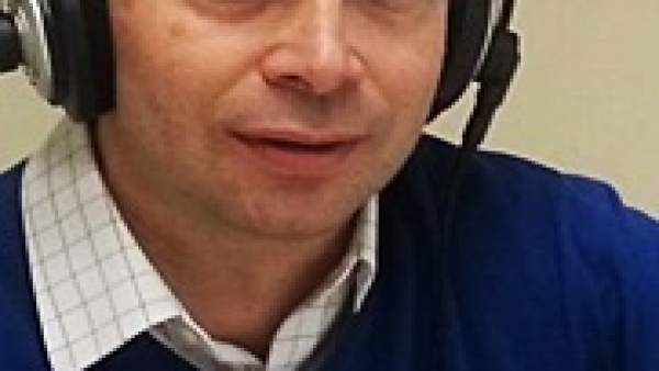 El socialista vigués Gonzalo Caballero ebn la Radio Galega El socialista vigués Gonzalo Caballero ebn la Radio Galega