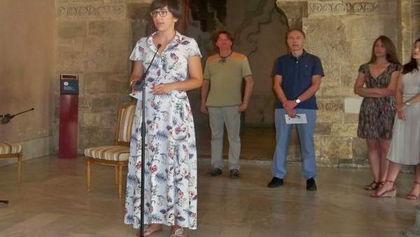 Violeta Barba en la presentación del Festival de Poesía de la Aljafería Violeta Barba en la presentación del Festival de Poesía de la Aljafería