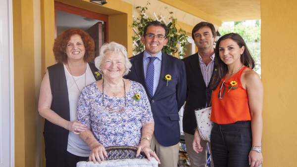 Firma del acuerdo entre Fundación Unicaja y Cudeca Firma del acuerdo entre Fundación Unicaja y Cudeca