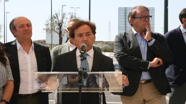 El consejero de intu Spain, Salvador Arenere, en la presentación del acceso. El consejero de intu Spain, Salvador Arenere, en la presentación del acceso.