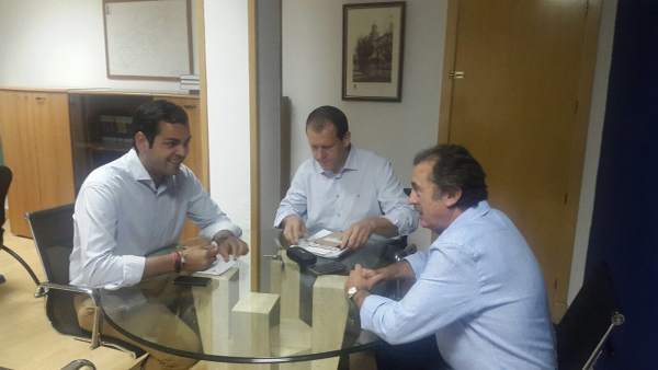 Reunión del PP con constructores y promotores Reunión del PP con constructores y promotores