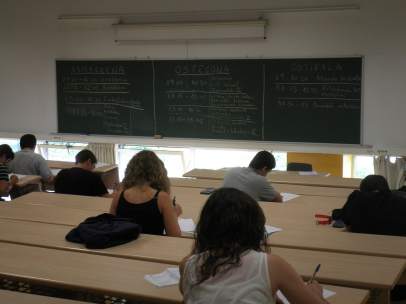 Universitarios, clase, selectividad, examen