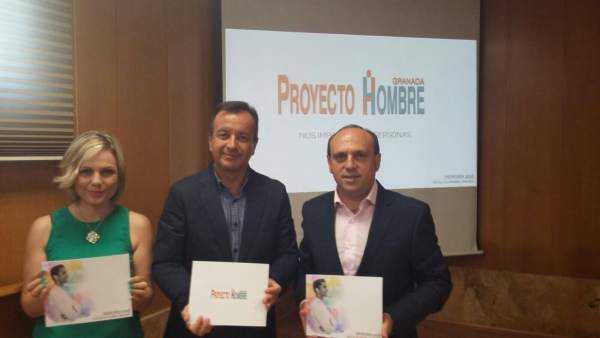 Presentación de la memoria de Proyecto Hombre en 2016 Presentación de la memoria de Proyecto Hombre en 2016