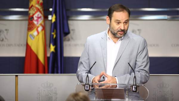Rueda de prensa de José Luis Ábalos en el Congreso Rueda de prensa de José Luis Ábalos en el Congreso