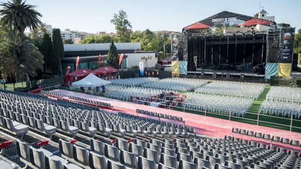 Un treballador mor a causa d'un accident en el muntatge de les graderies dels concerts de Vivers Un treballador mor a causa d'un accident en el muntatge de les graderies dels concerts de Vivers