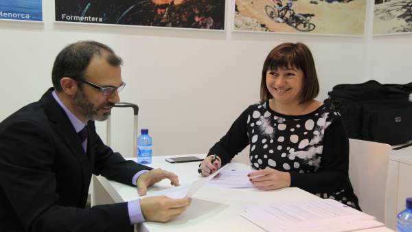 Biel Barceló y Francina Armengol en Fitur Biel Barceló y Francina Armengol en Fitur
