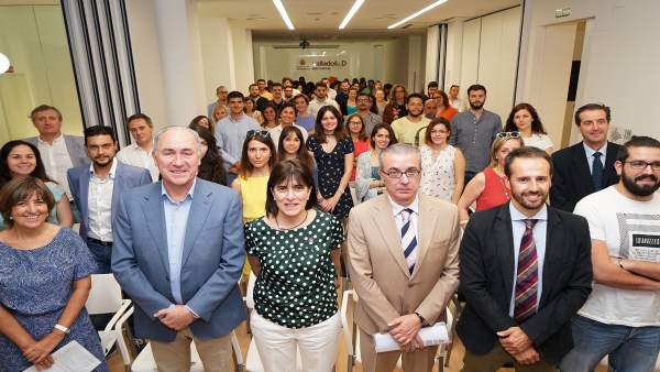 Encuentro de intercambio entre titulados y empresas Encuentro de intercambio entre titulados y empresas