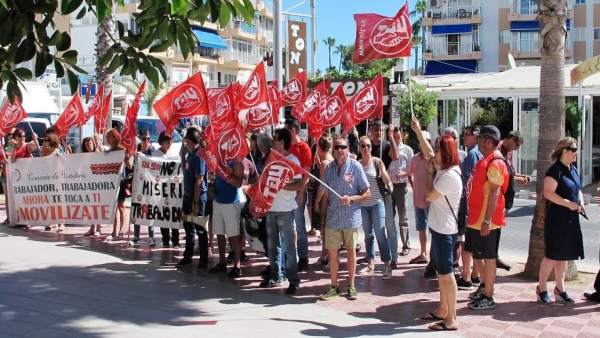 UGT se manifiesta en los hoteles Allsun UGT se manifiesta en los hoteles Allsun