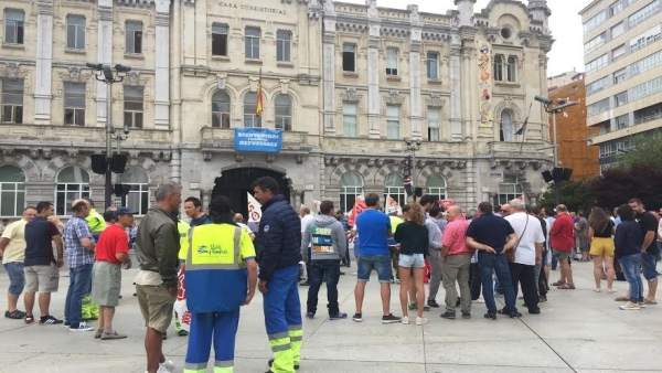 Protesta trabajadores limpieza Protesta trabajadores limpieza
