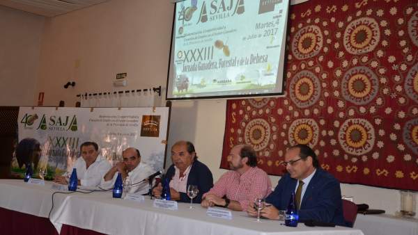 Jornadas de Asaja-Sevilla en Cazalla de la Sierra. Jornadas de Asaja-Sevilla en Cazalla de la Sierra.