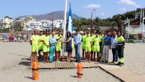 Estepona izada bandera azul playa salvamento socorrismo Estepona izada bandera azul playa salvamento socorrismo