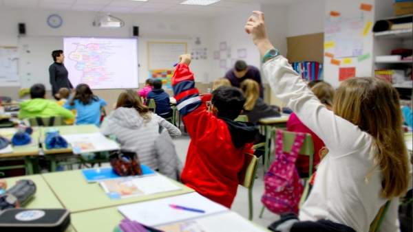 Aprovat el nou decret valencià de Primària que dóna als col·legis 3.30 hores setmanals de lliure disposició Aprovat el nou decret valencià de Primària que dóna als col·legis 3.30 hores setmanals de lliure disposició
