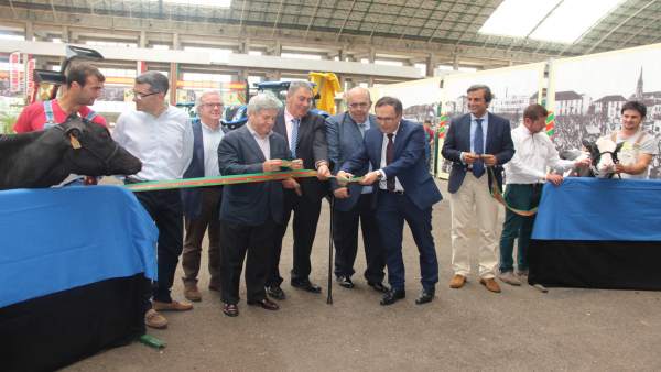 Inauguración del 'Fin de semana de la leche' Inauguración del 'Fin de semana de la leche'