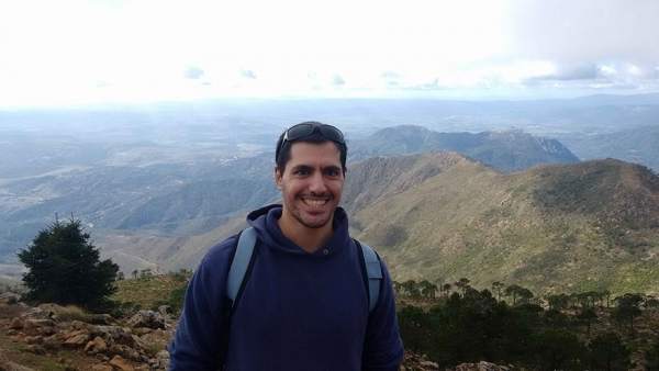 El estudiante Oliver Gutiérrez recibe el premio jóvenes investigadores de la AGE El estudiante Oliver Gutiérrez recibe el premio jóvenes investigadores de la AGE