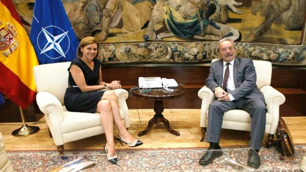 El alcalde de Oviedo, Wenceslao López, junto a María Dolores de Cospedal El alcalde de Oviedo, Wenceslao López, junto a María Dolores de Cospedal