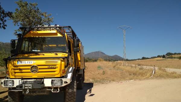 Un camión del Infoex en el incendio de Arroyo Un camión del Infoex en el incendio de Arroyo