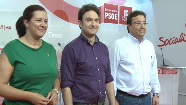 Eva Pérez, Enrique Pérez y Guillermo Fernández Vara, en el debate del jueves Eva Pérez, Enrique Pérez y Guillermo Fernández Vara, en el debate del jueves