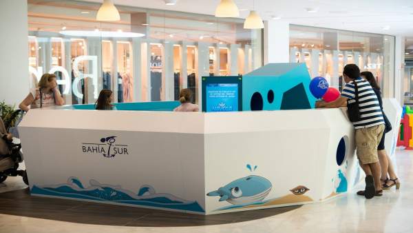 Aula del Mar del Centro Comercial Bahía Sur Aula del Mar del Centro Comercial Bahía Sur