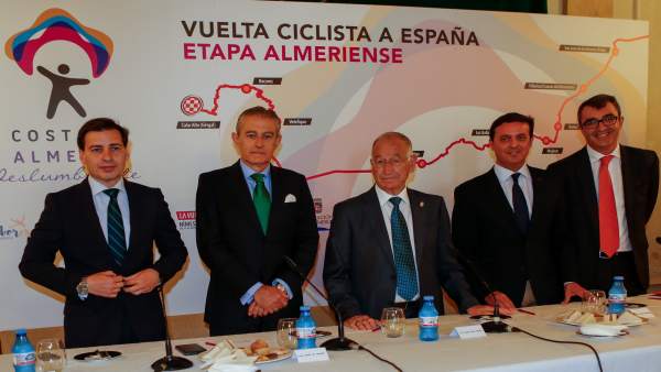 Desayuno informativo para presentar la etapa almeriense de la Vuelta España Desayuno informativo para presentar la etapa almeriense de la Vuelta España