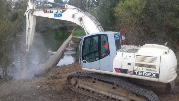 León: Demolición del azud León: Demolición del azud