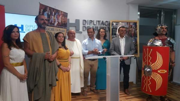 El presidente de la Diputación, Ignacio Caraballo, y alcalde de Aroche, Antonio. El presidente de la Diputación, Ignacio Caraballo, y alcalde de Aroche, Antonio.