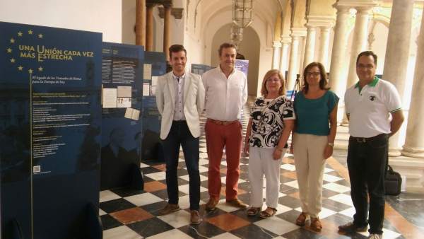 Torralbo (izda.) visita la exposición Torralbo (izda.) visita la exposición