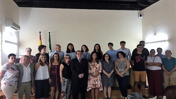 Alumnos de bachillerato de Cádiz premiados Alumnos de bachillerato de Cádiz premiados