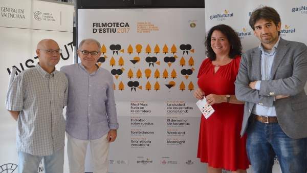 Cinema de carretera i per primera vegada una pel·lícula amb subtítols en valencià en la Filmoteca d'Estiu Cinema de carretera i per primera vegada una pel·lícula amb subtítols en valencià en la Filmoteca d'Estiu