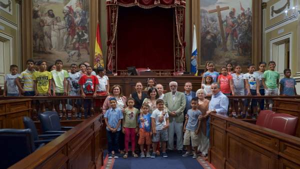 Recepción a los niños saharauis Recepción a los niños saharauis